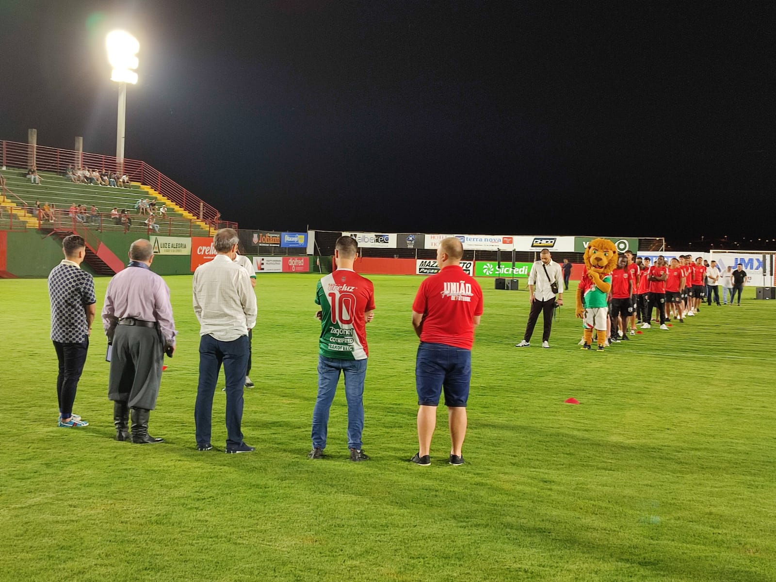 Poder Legislativo prestigia apresentação oficial do elenco do União Frederiquense de Futebol