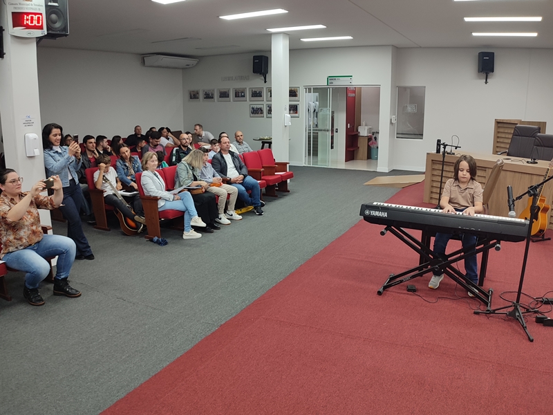 Talentos de FW e região dão show em Recital do Dia das Crianças 